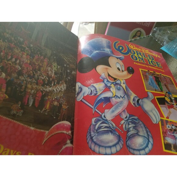 Ringling Bros Barnum Bailey 120th Anniversary edition program 1990 w/poster - Picture 5 of 5